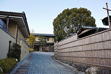 外媒精选15款停不下来的电子游戏 《对马岛之魂》在列